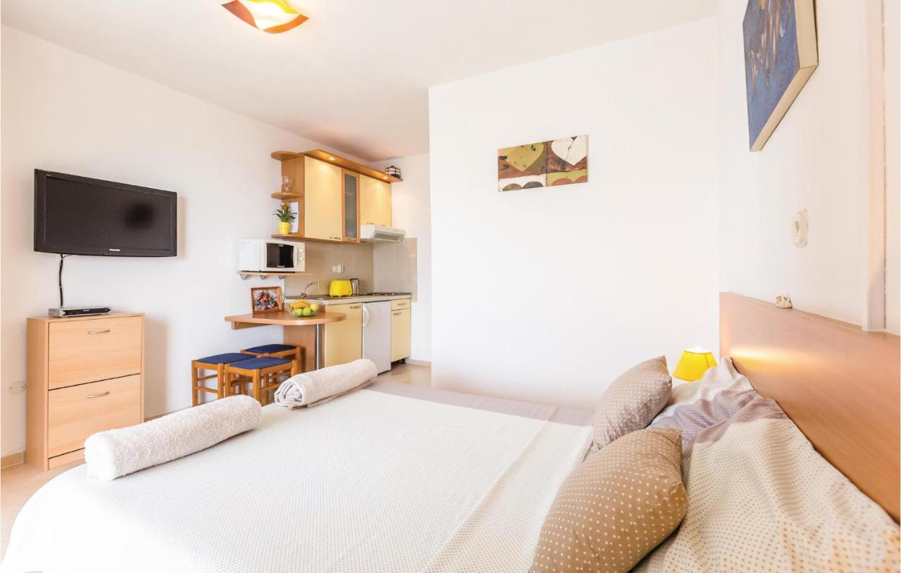 Lovely Apartment In Brela With House Sea View Εξωτερικό φωτογραφία