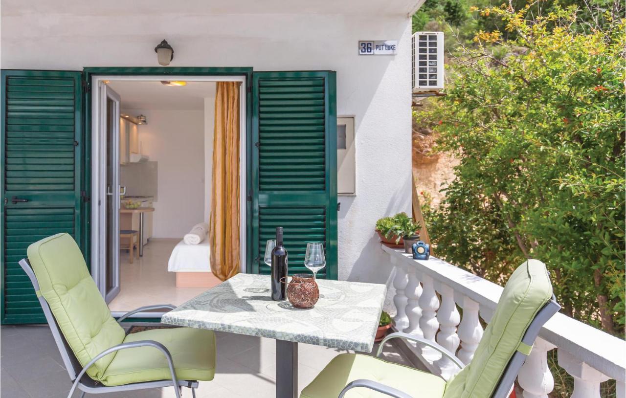 Lovely Apartment In Brela With House Sea View Εξωτερικό φωτογραφία